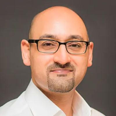 Headshot of Shelley Raina